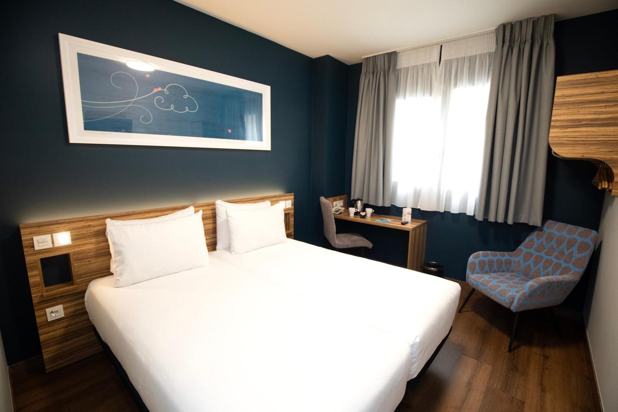 Travelodge Madrid Metropolitano Kamer foto